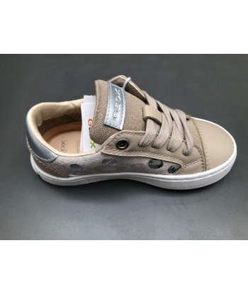 Chaussures basses Geox J kilwi beige pas cher 