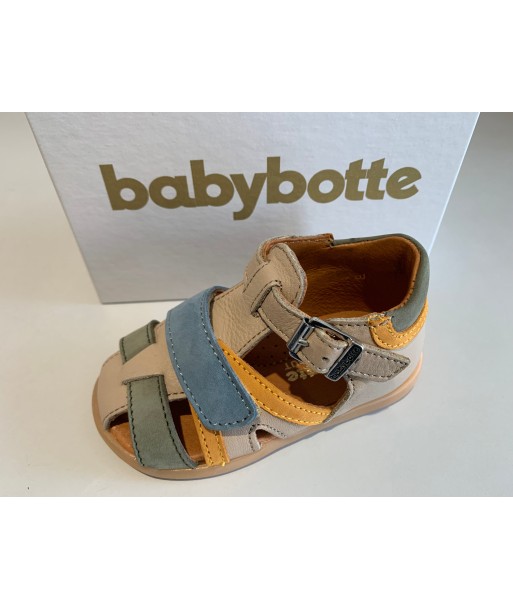 Sandalettes babybotte goupix beige kaki bleu ocre s'inspire de l'anatomie humaine