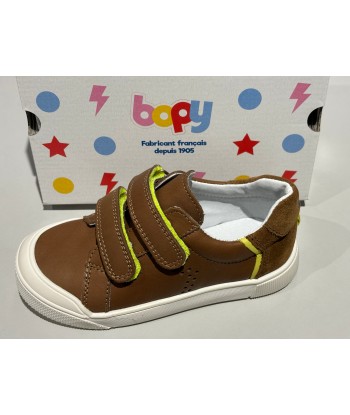 Chaussures basses bopy Vodkavol cognac est présent 